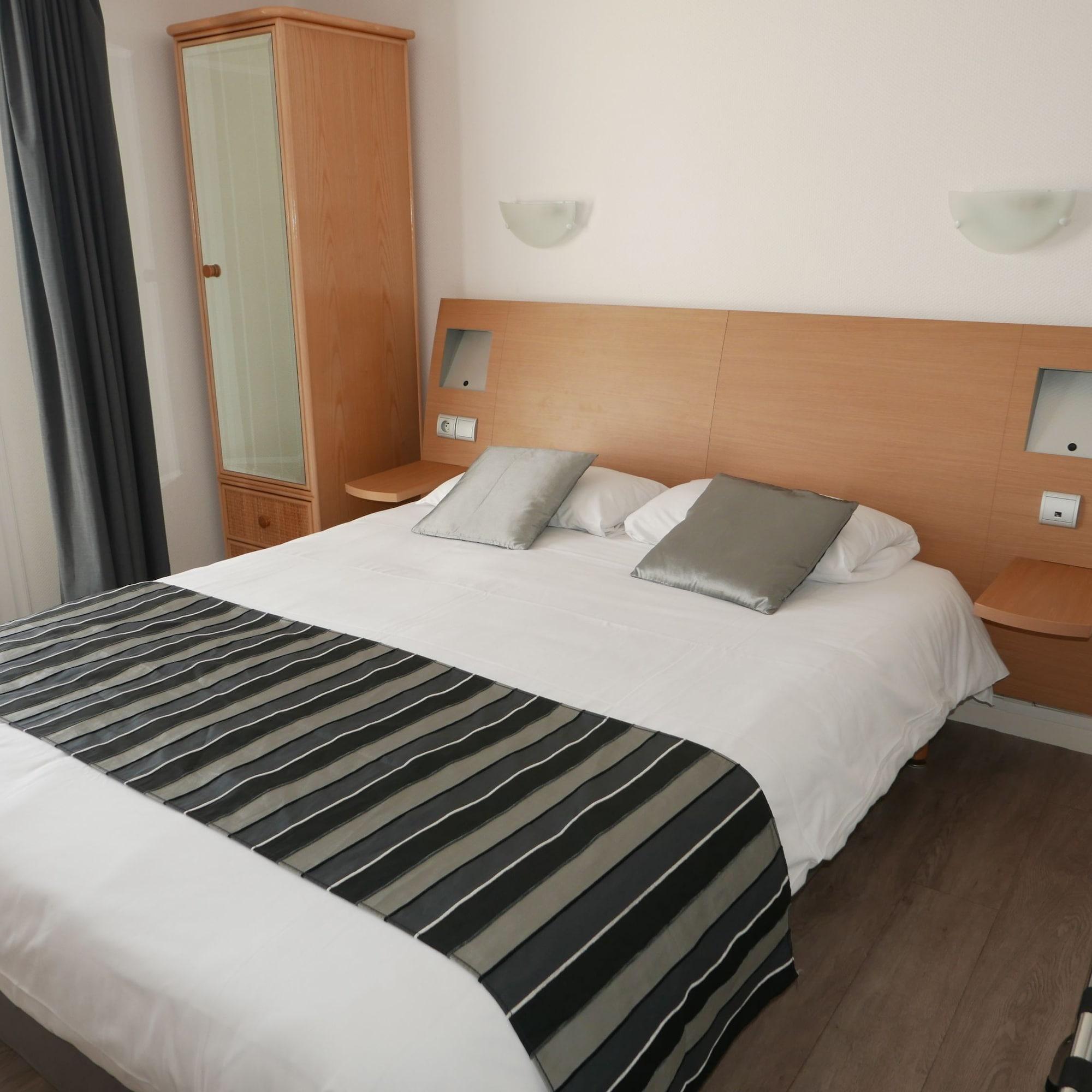 Brit Hotel Hermitage Royan Bagian luar foto