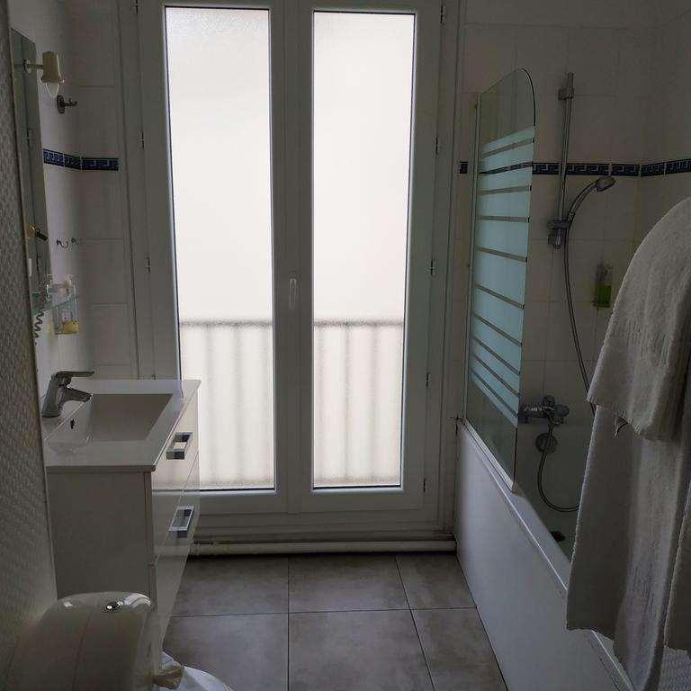 Brit Hotel Hermitage Royan Ruang foto