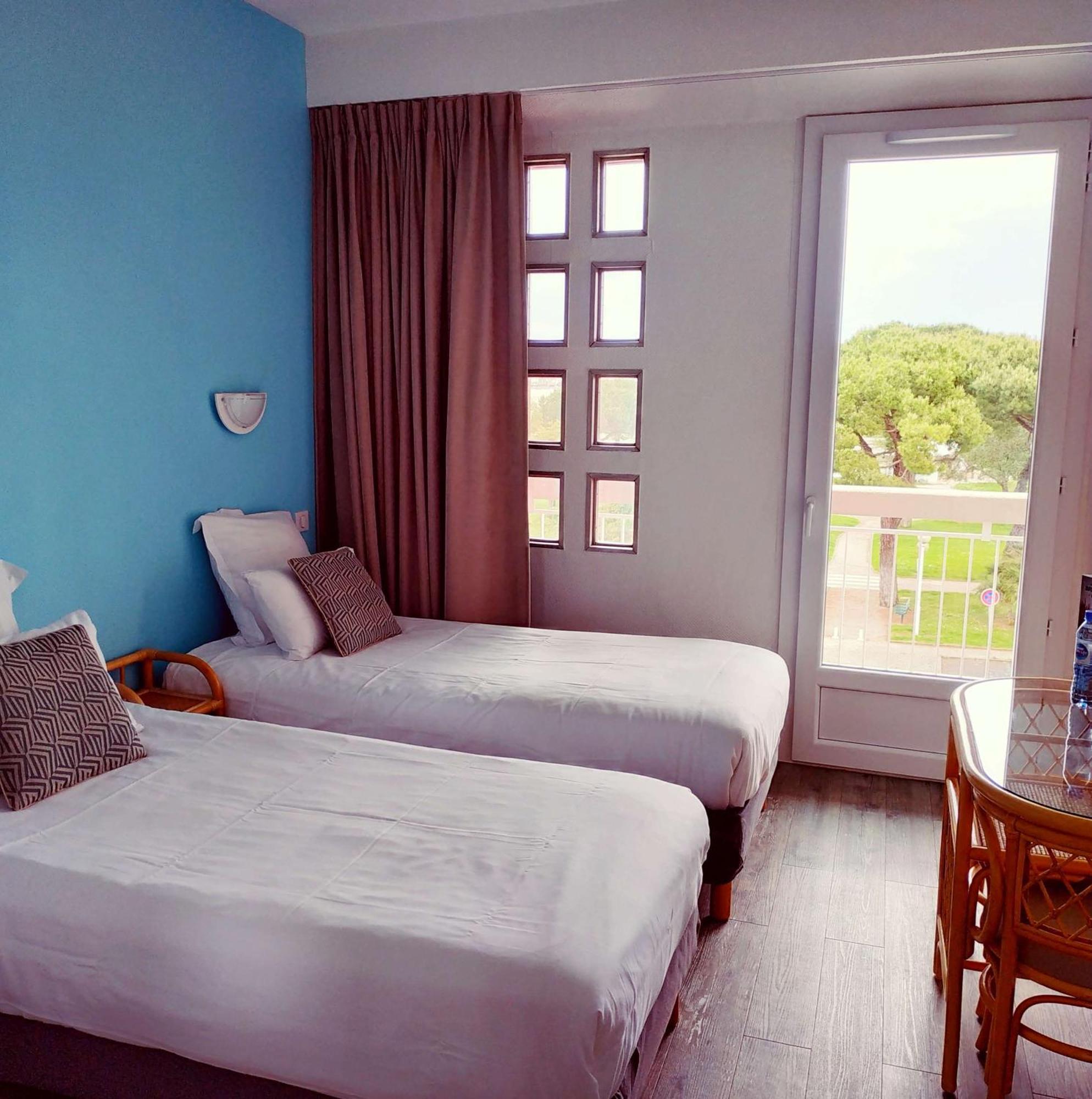 Brit Hotel Hermitage Royan Bagian luar foto