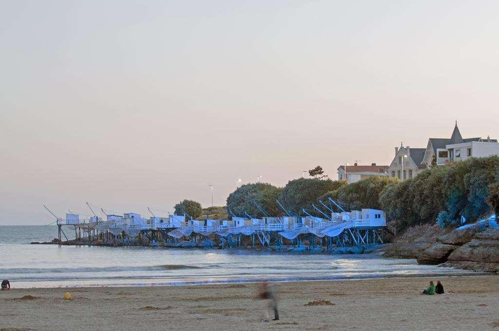 Brit Hotel Hermitage Royan Bagian luar foto