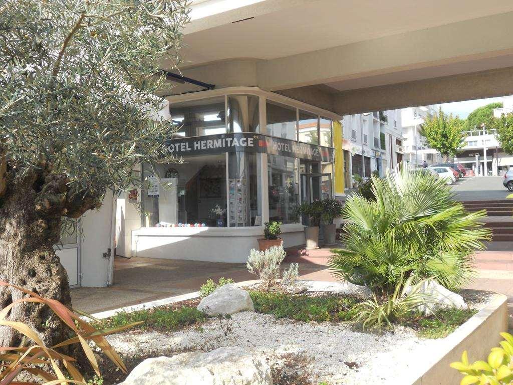 Brit Hotel Hermitage Royan Bagian luar foto