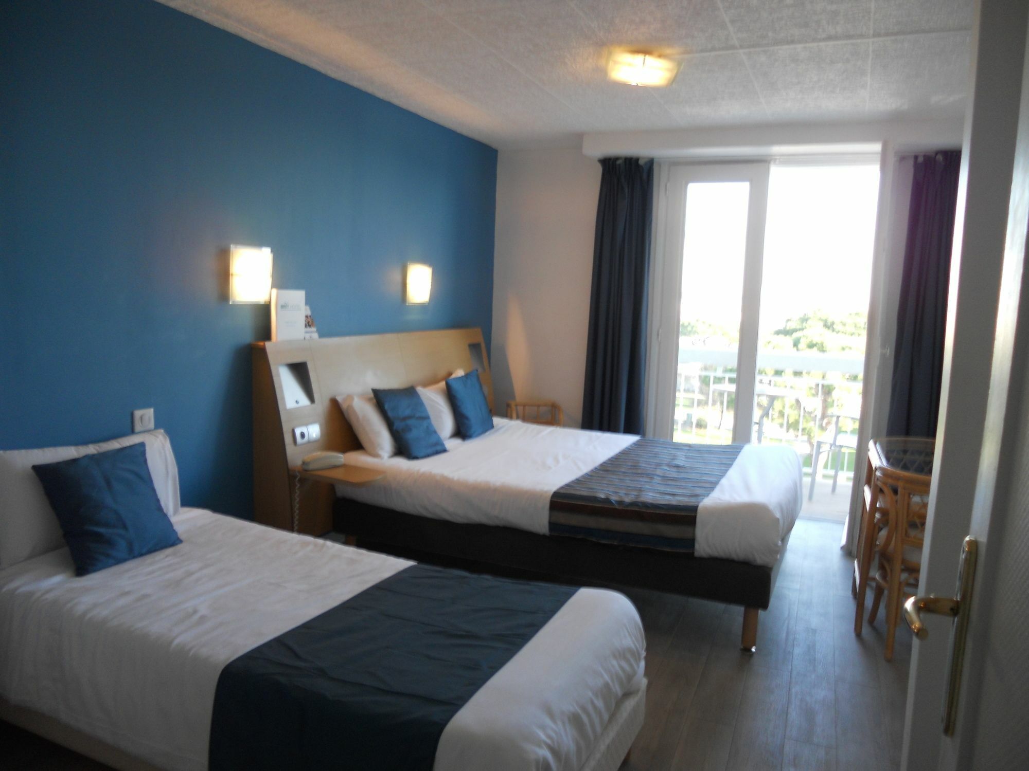 Brit Hotel Hermitage Royan Bagian luar foto