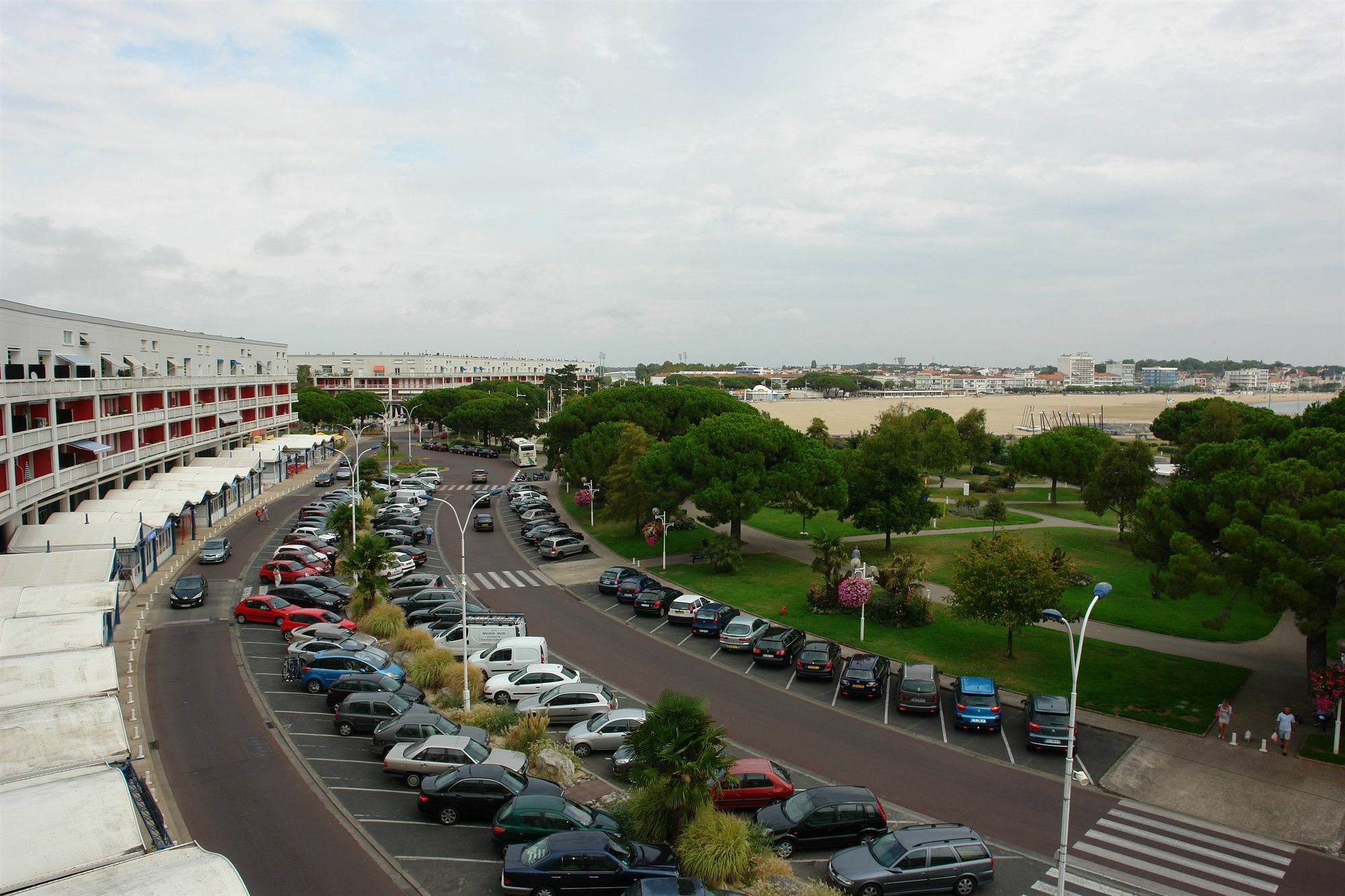 Brit Hotel Hermitage Royan Bagian luar foto